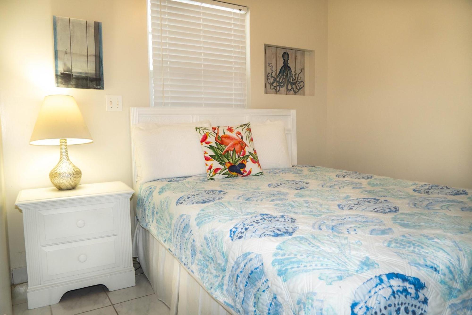 Island Club Turks & Grace Bay Place Buitenkant foto