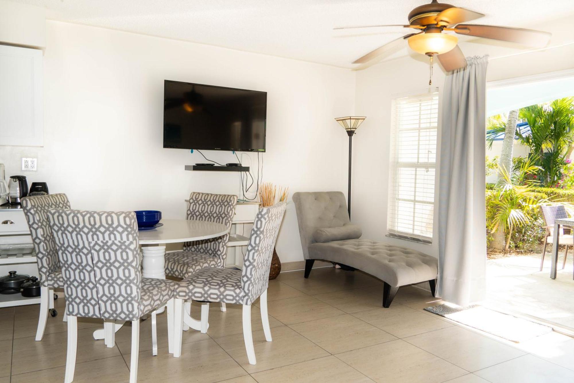 Island Club Turks & Grace Bay Place Buitenkant foto